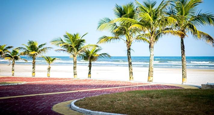 Casa Linda E Aconchegante Com Piscina -Aquecimento Solar O Ano Todo Perto Da Praia プライア・グランデ エクステリア 写真